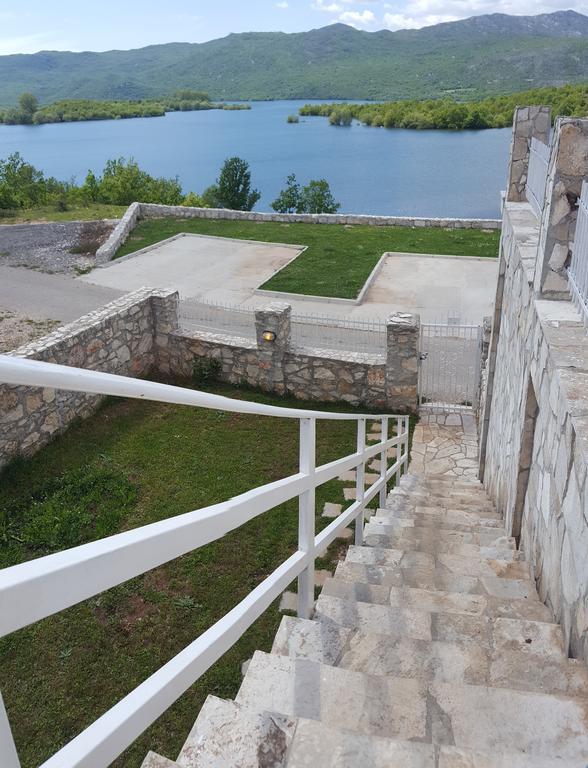 Holiday Home Zoric Nikšić Exteriér fotografie